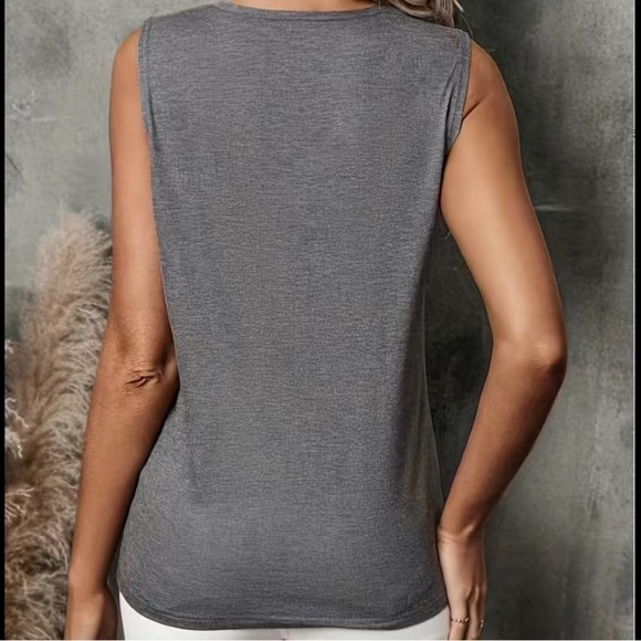 Sunflower American Flag Loose Tank - Picture 3 of 6